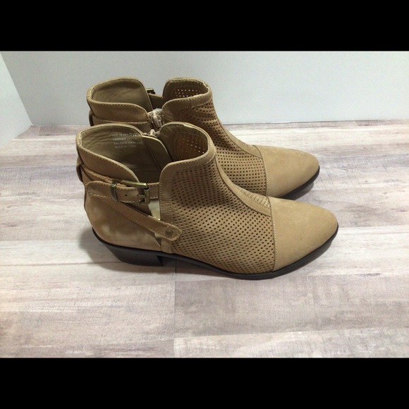 10% OFF David Tate Tan Boots - Picture 4 of 7